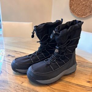 Lands End Women’s Black Winter Boots with Lace-Up Design - NWOT - Size 9.5
